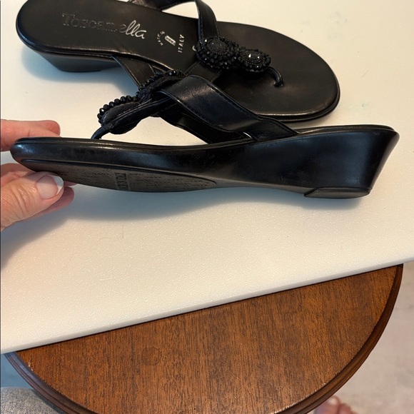 Tuscanella Italian leather sandals/ beaded sparkly decor flip-flop wedge style - Picture 6 of 13
